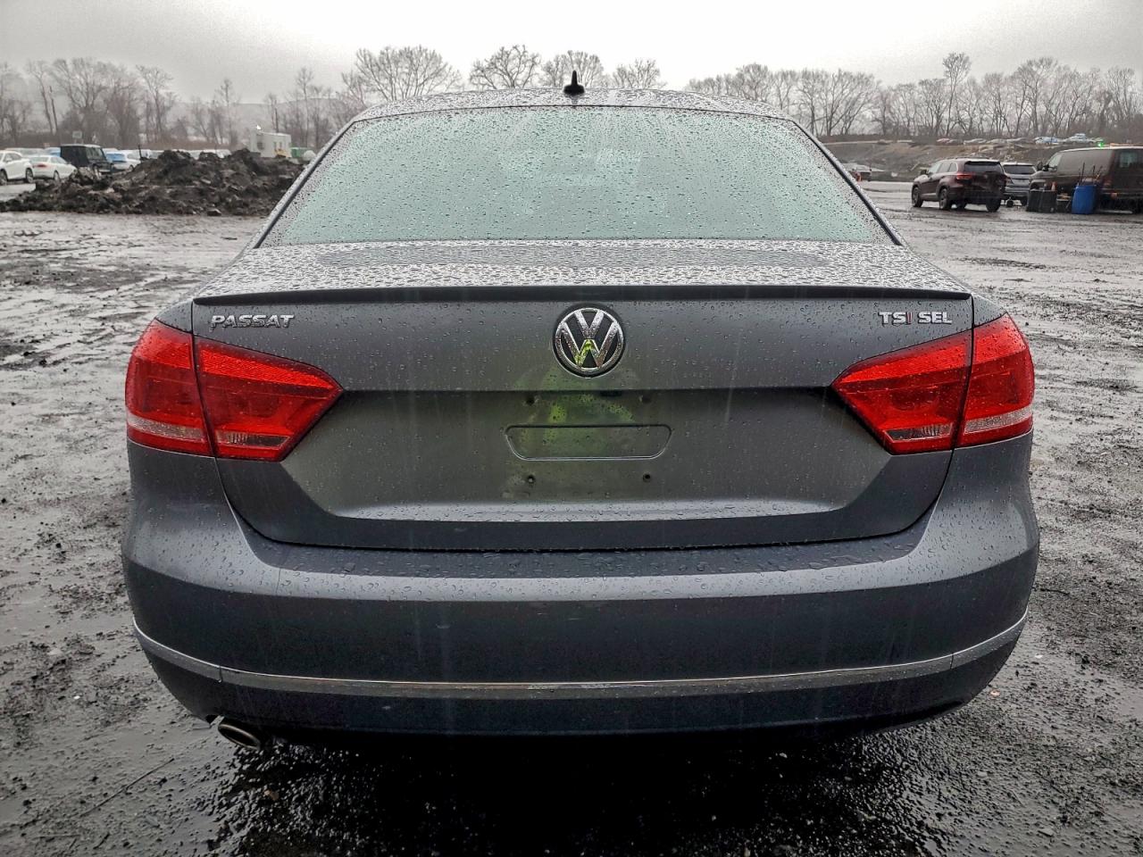 2015 VOLKSWAGEN PASSAT SEL photo 6