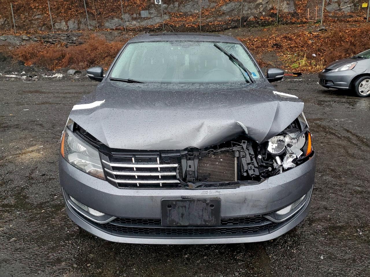 2015 VOLKSWAGEN PASSAT SEL photo 5