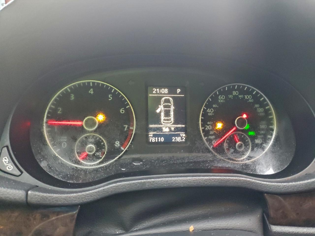 2015 VOLKSWAGEN PASSAT SEL photo 9