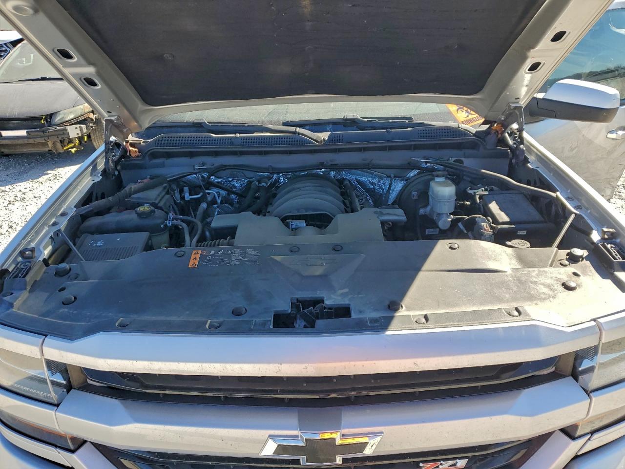 2017 CHEVROLET SILVERADO K1500 LT photo 11