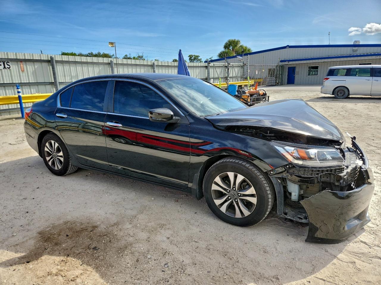 2013 HONDA ACCORD LX photo 4