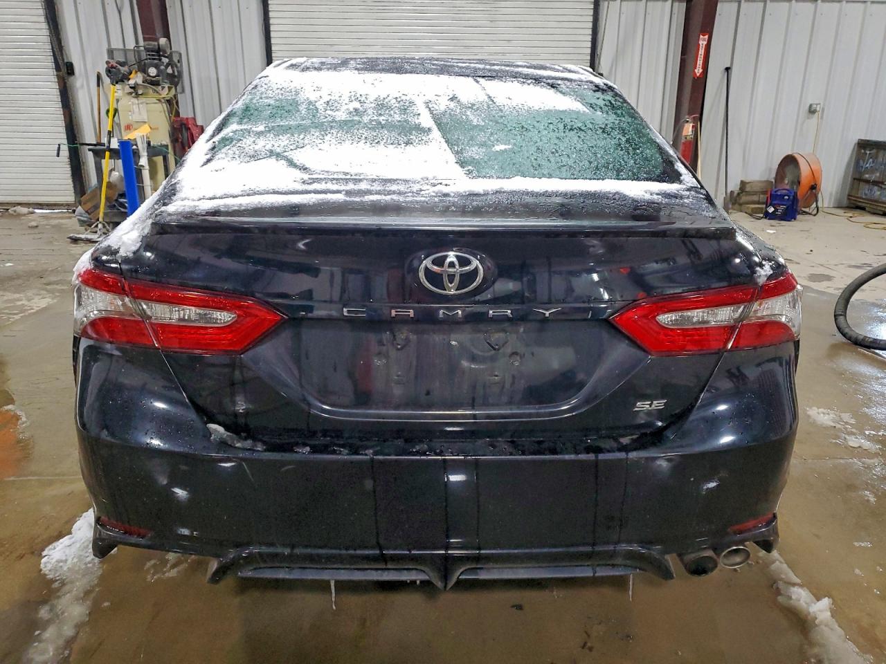 2018 TOYOTA CAMRY L photo 6