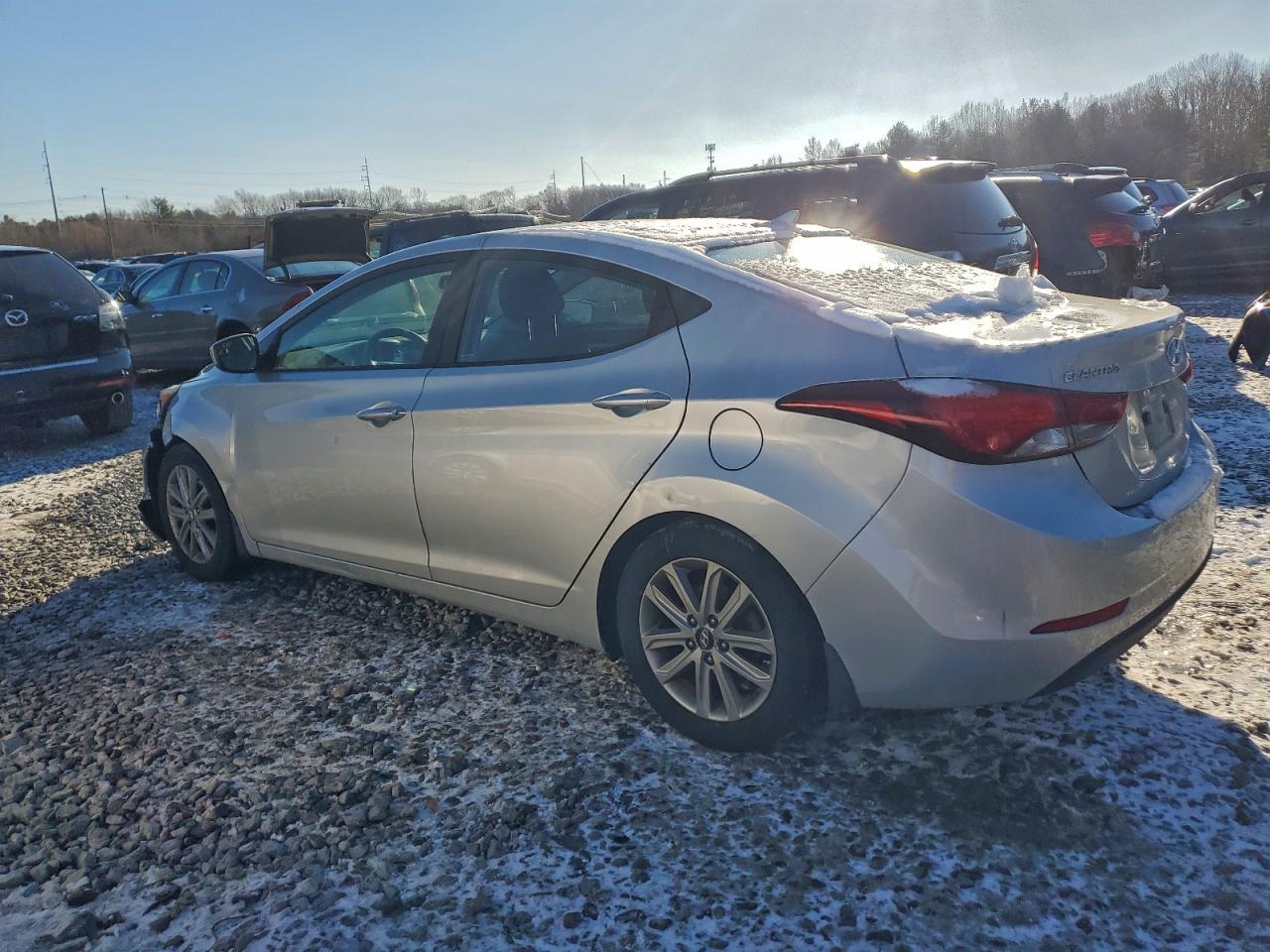 2015 HYUNDAI ELANTRA SE photo 2