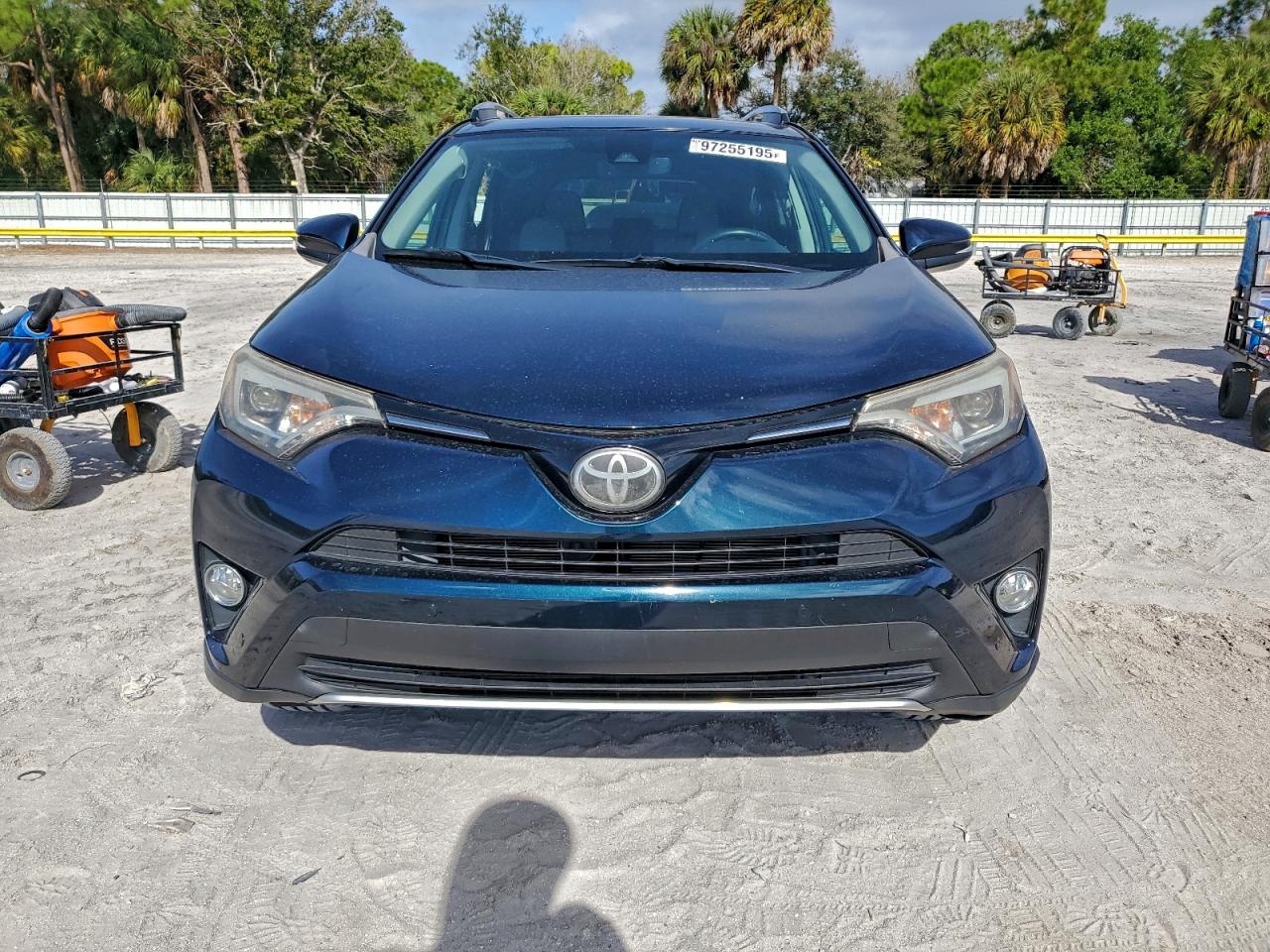 2017 TOYOTA RAV4 LIMITED photo 13