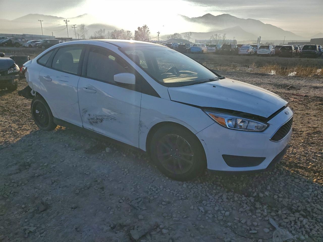 2018 FORD FOCUS SE photo 7