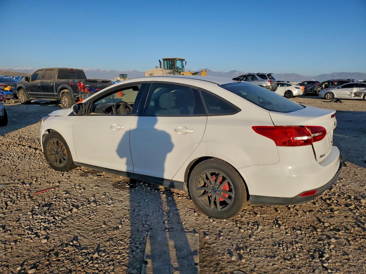 2018 FORD FOCUS SE photo 3