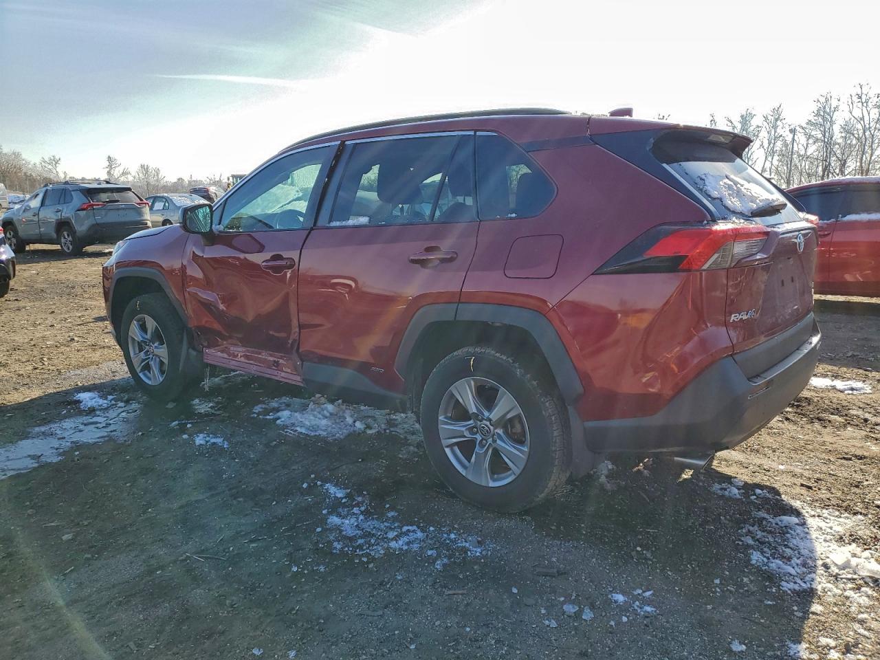 2022 TOYOTA RAV4 LE photo 2