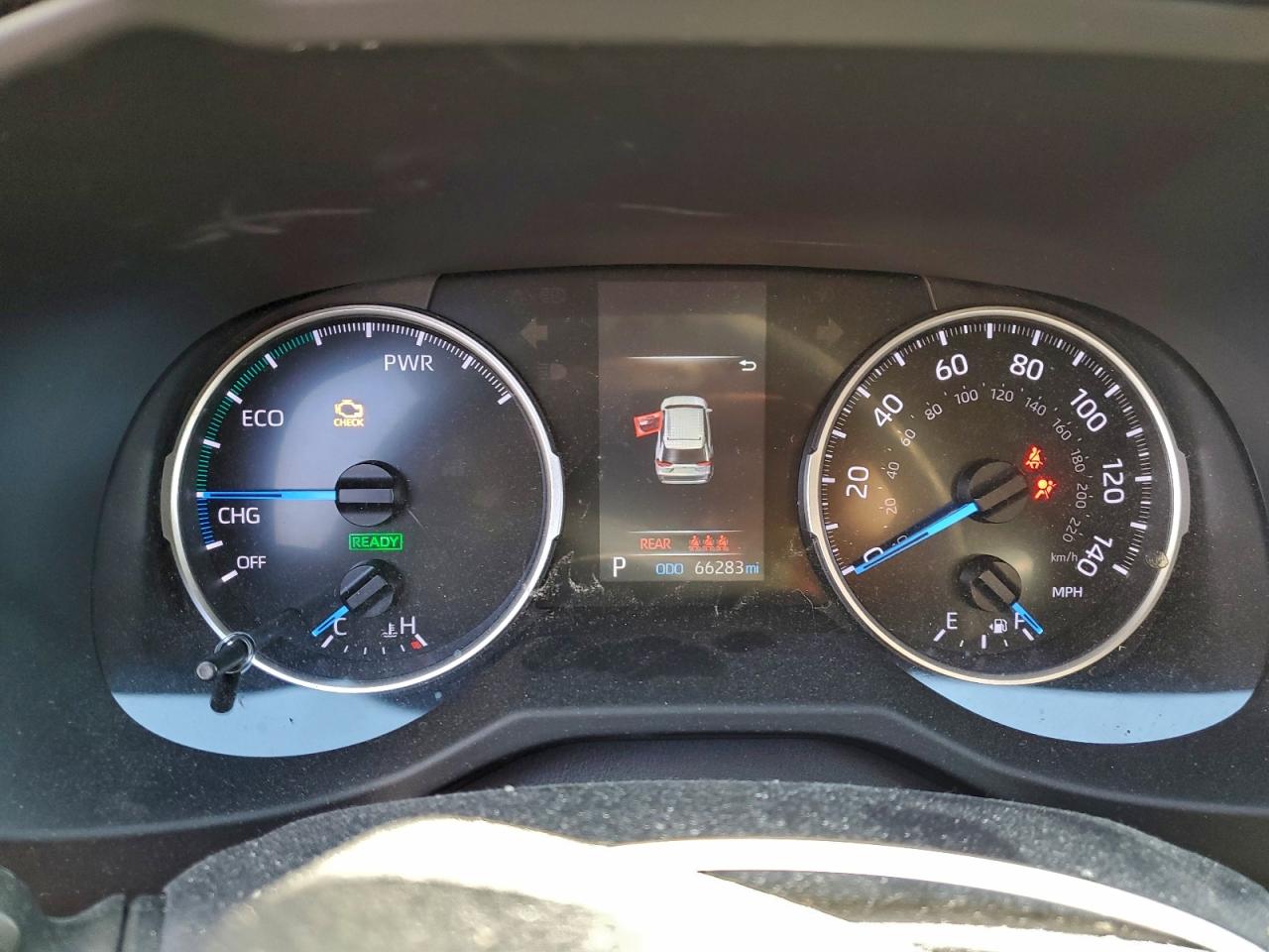 2022 TOYOTA RAV4 LE photo 9