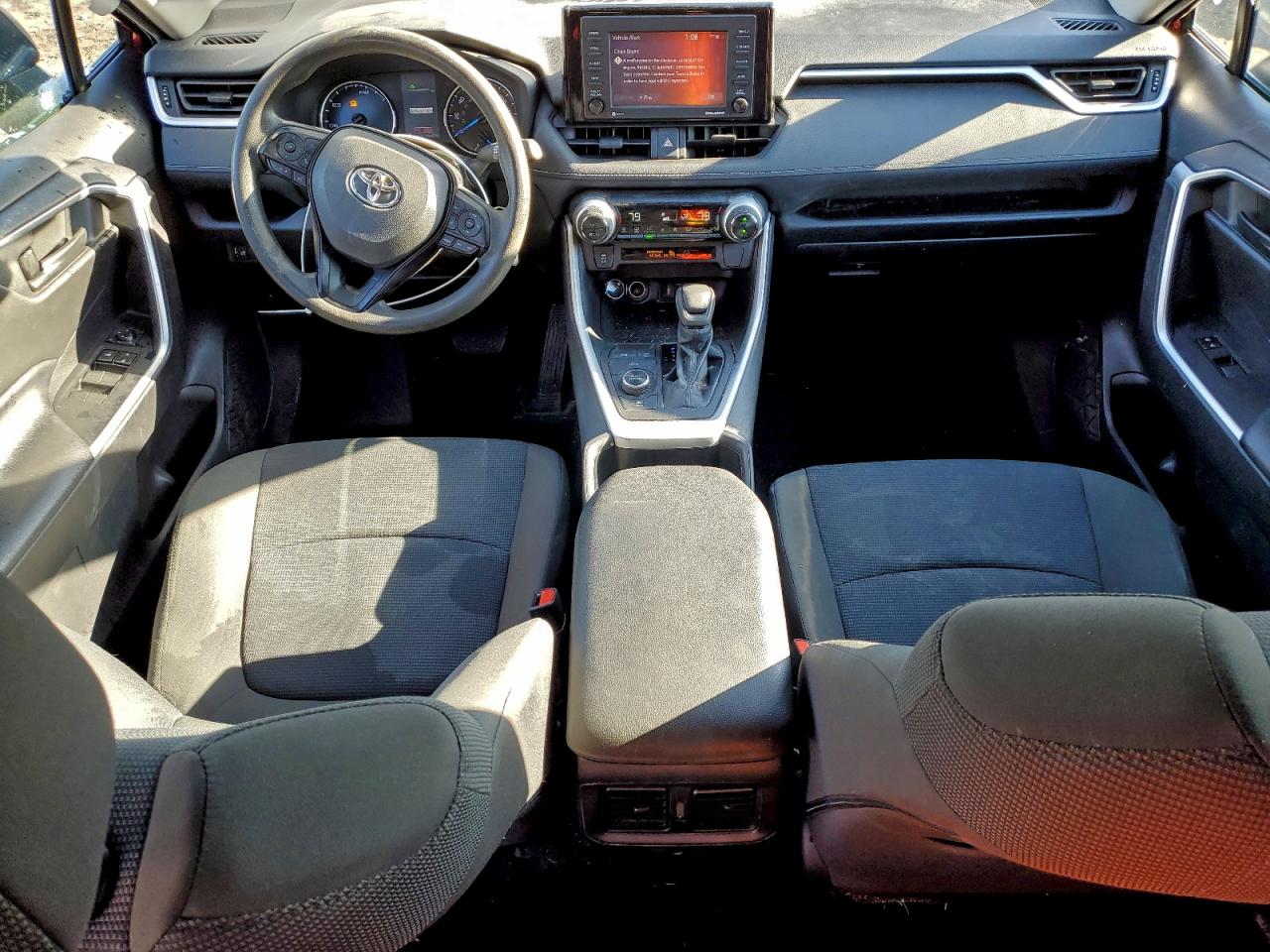2022 TOYOTA RAV4 LE photo 8