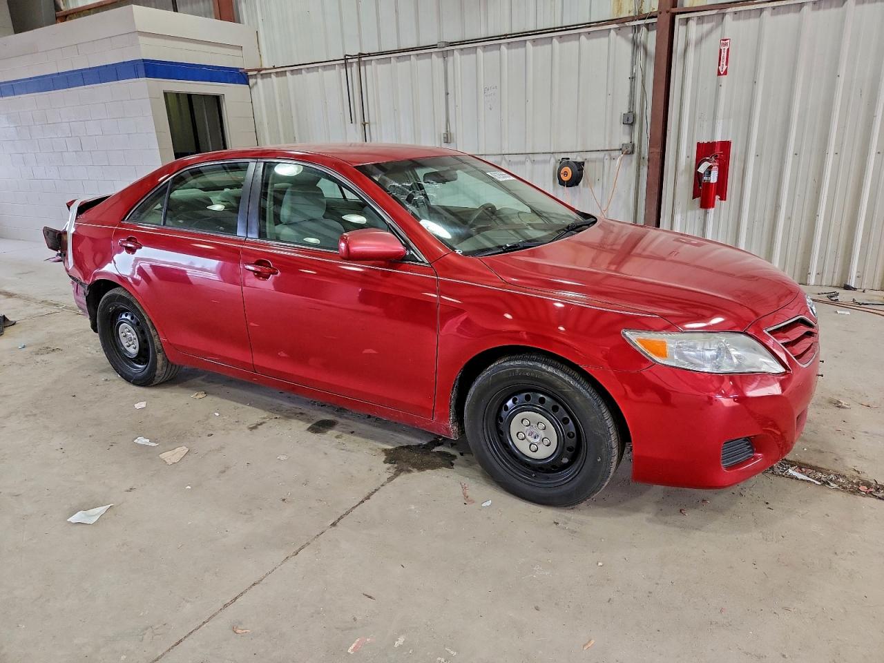 2011 TOYOTA CAMRY BASE photo 10