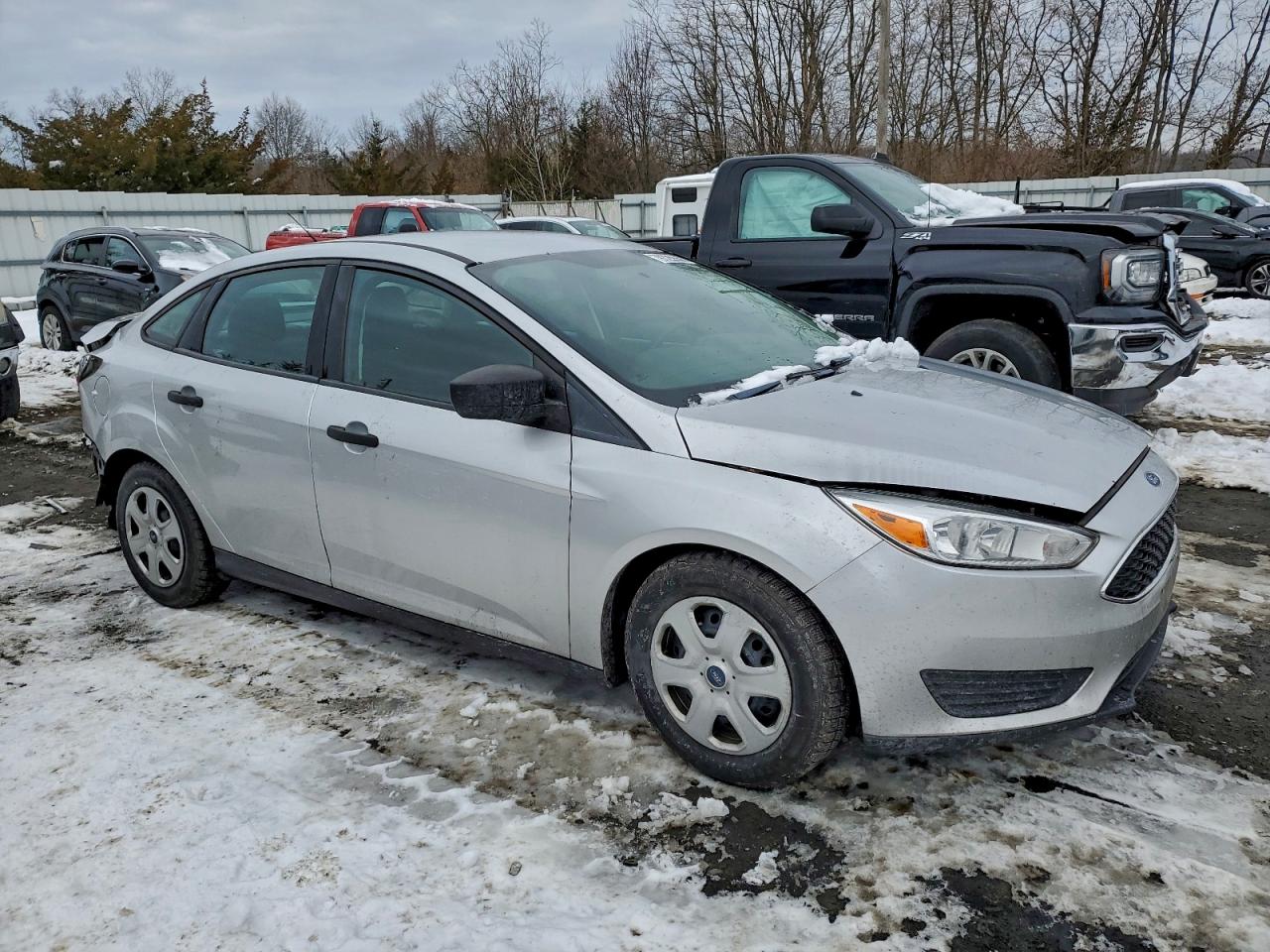 2018 FORD FOCUS S photo 4