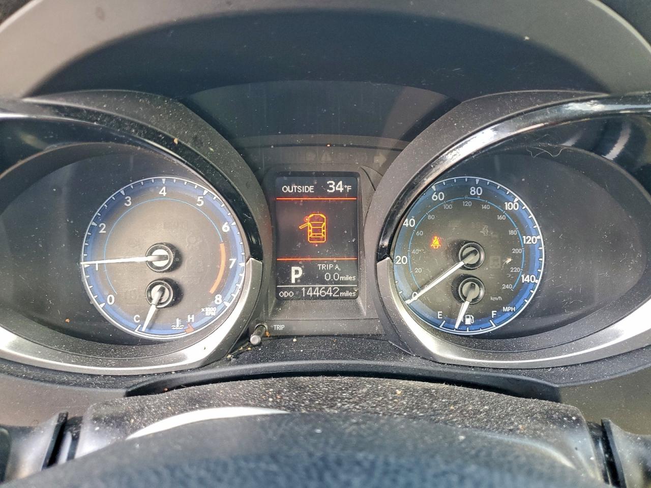 2016 TOYOTA COROLLA L photo 9