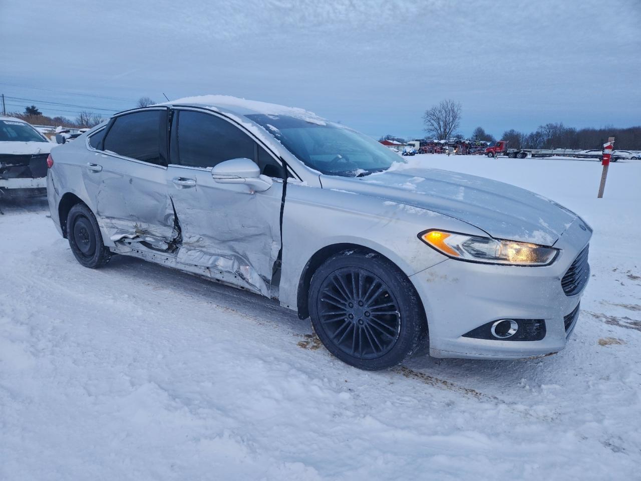 2016 FORD FUSION SE photo 7