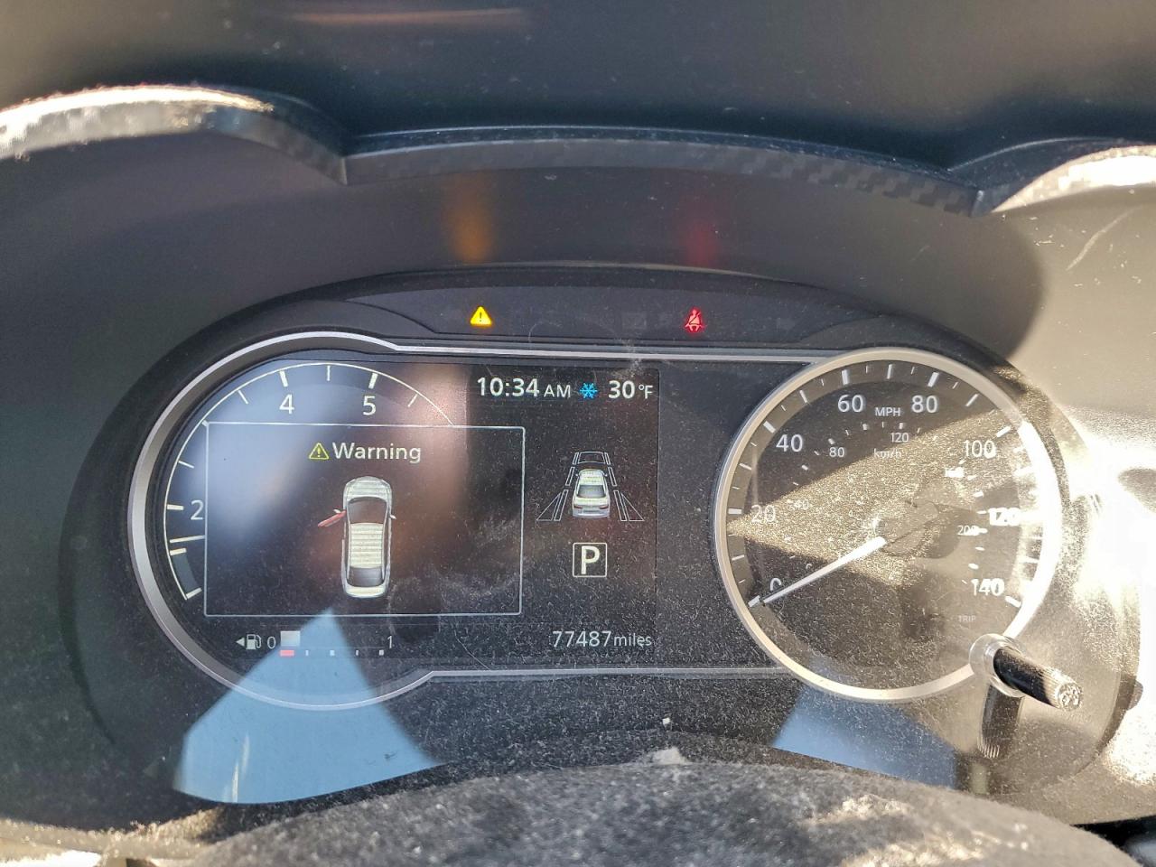 2021 NISSAN VERSA SV photo 9