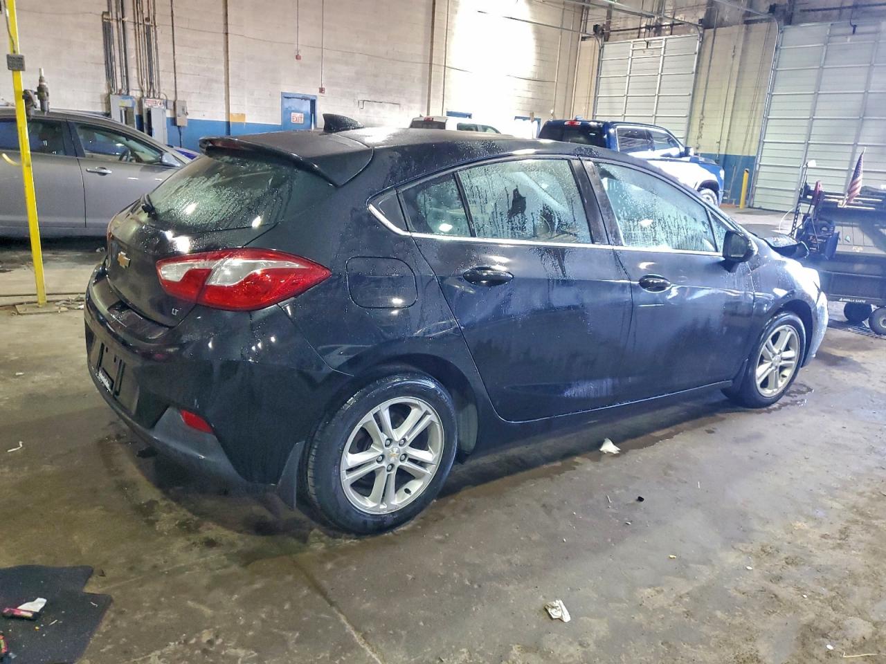 2017 CHEVROLET CRUZE LT photo 3