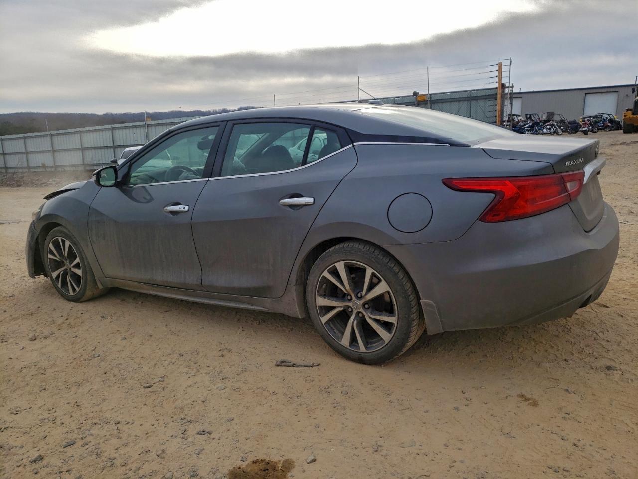 2017 NISSAN MAXIMA 3.5S photo 2