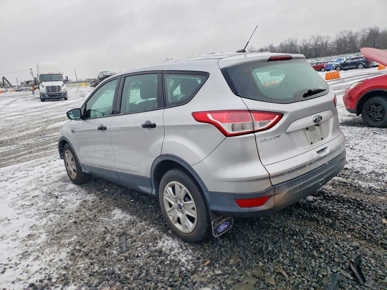 2015 FORD ESCAPE S photo 3