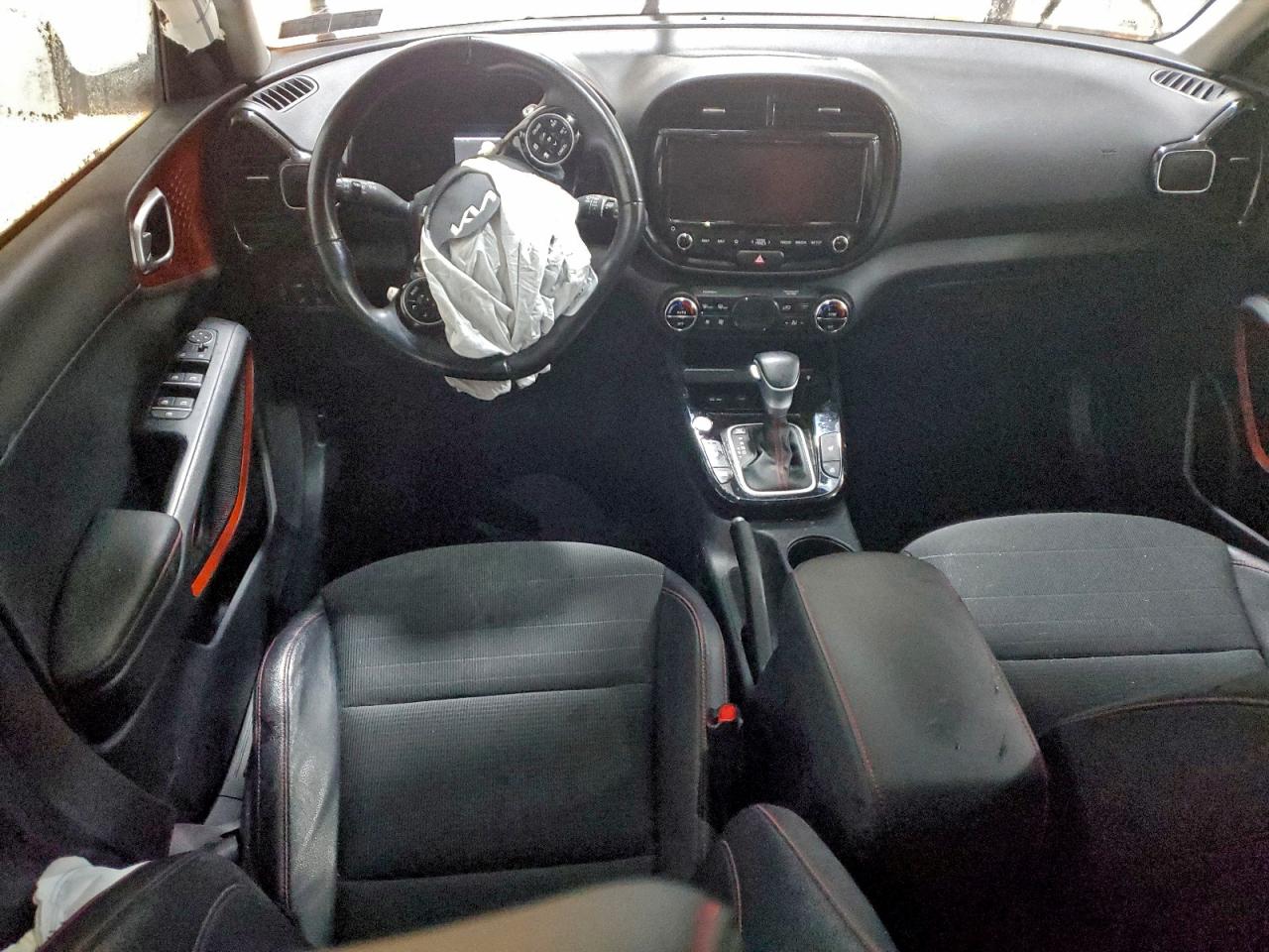 2022 KIA SOUL GT-LINE TURBO photo 8