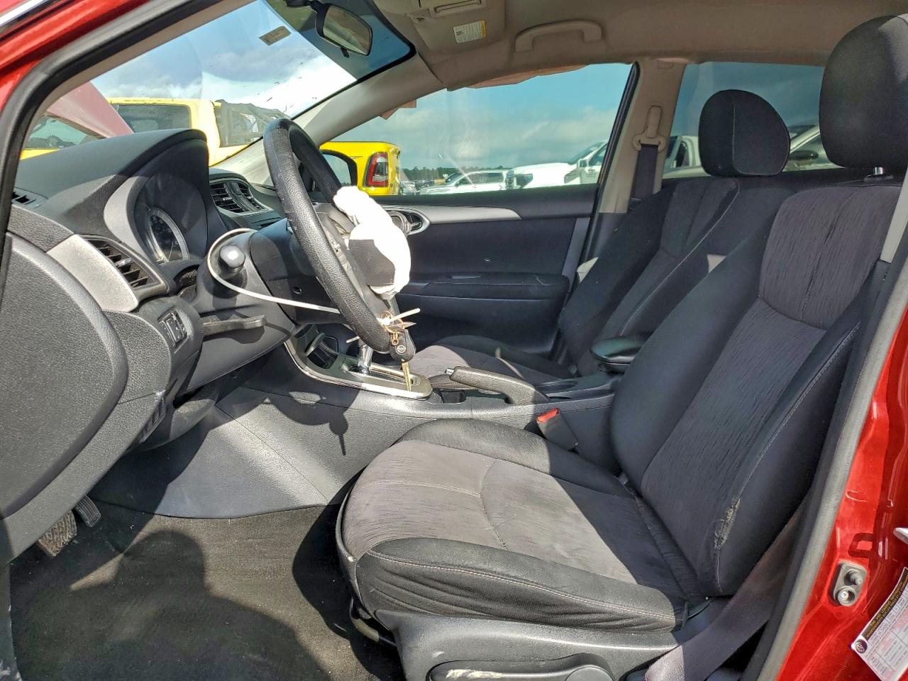 2014 NISSAN SENTRA S photo 13