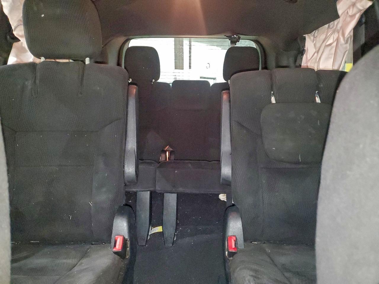 2015 DODGE GRAND CARAVAN SE photo 19