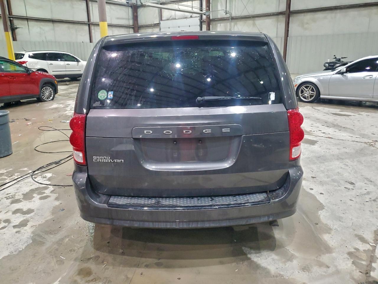 2015 DODGE GRAND CARAVAN SE photo 11