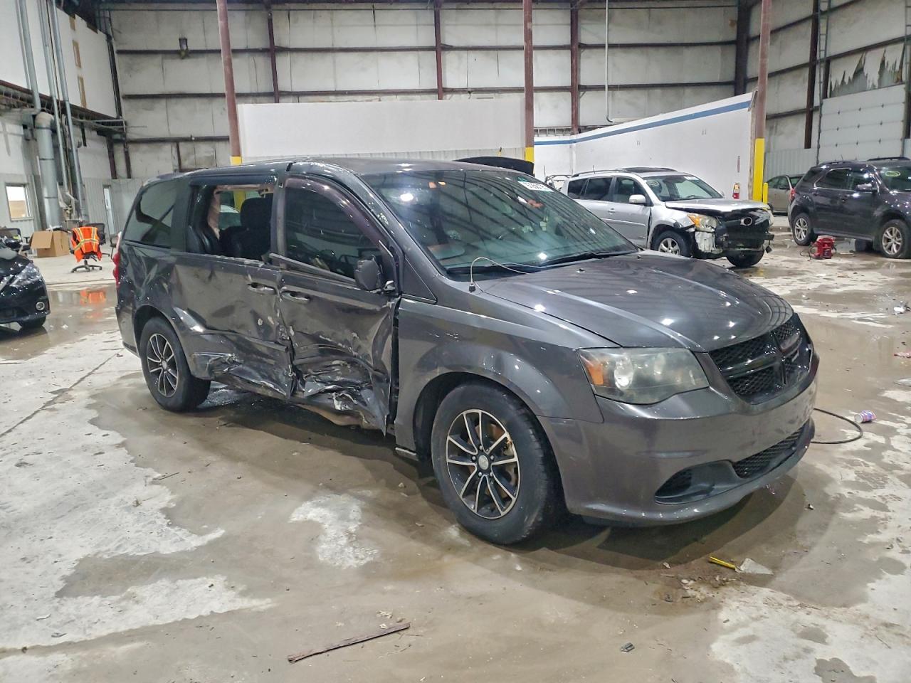 2015 DODGE GRAND CARAVAN SE photo 7