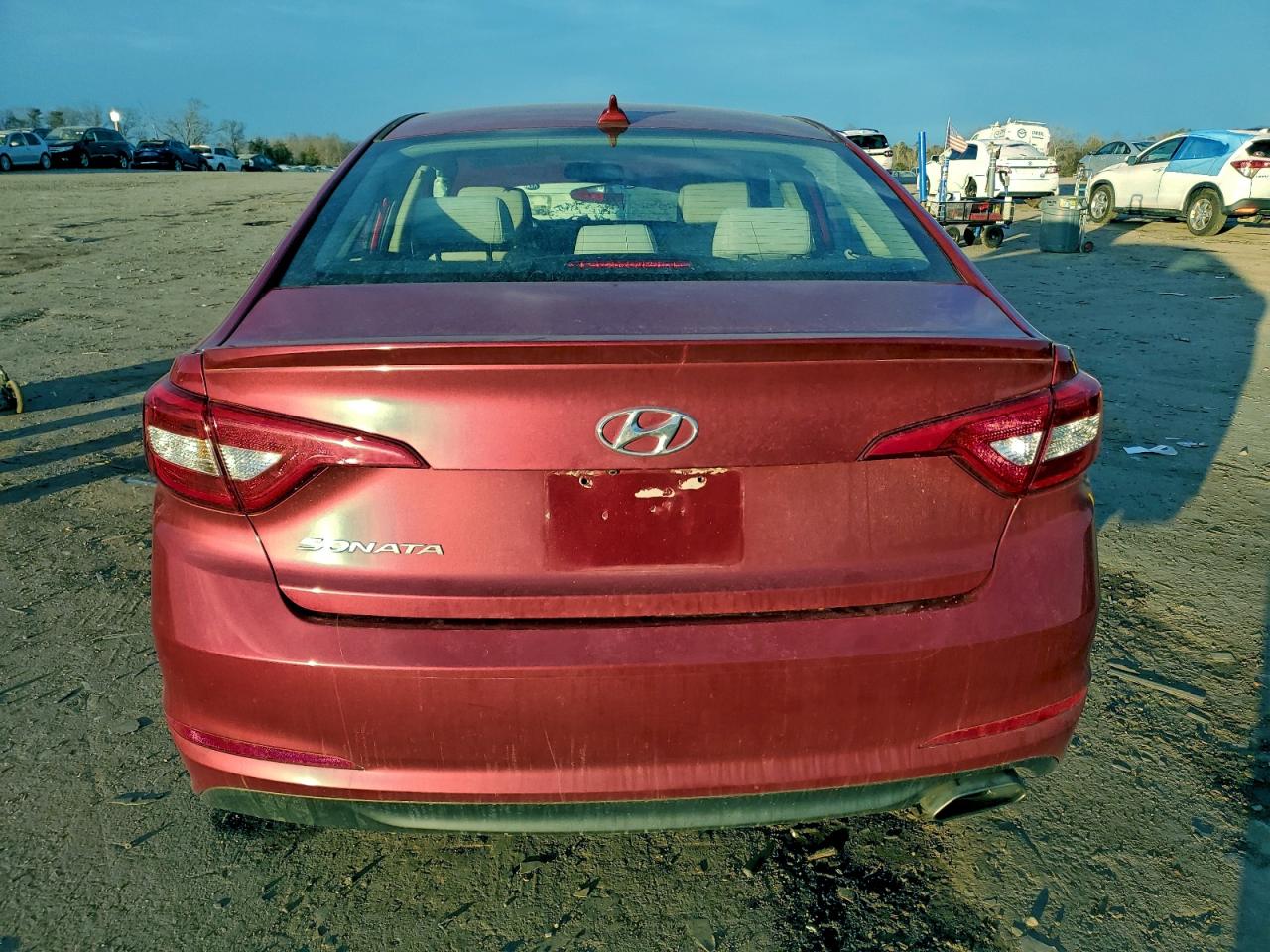 2017 HYUNDAI SONATA SE photo 11