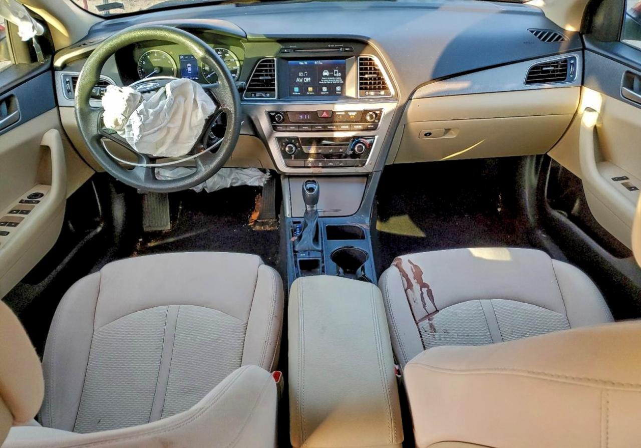 2017 HYUNDAI SONATA SE photo 15