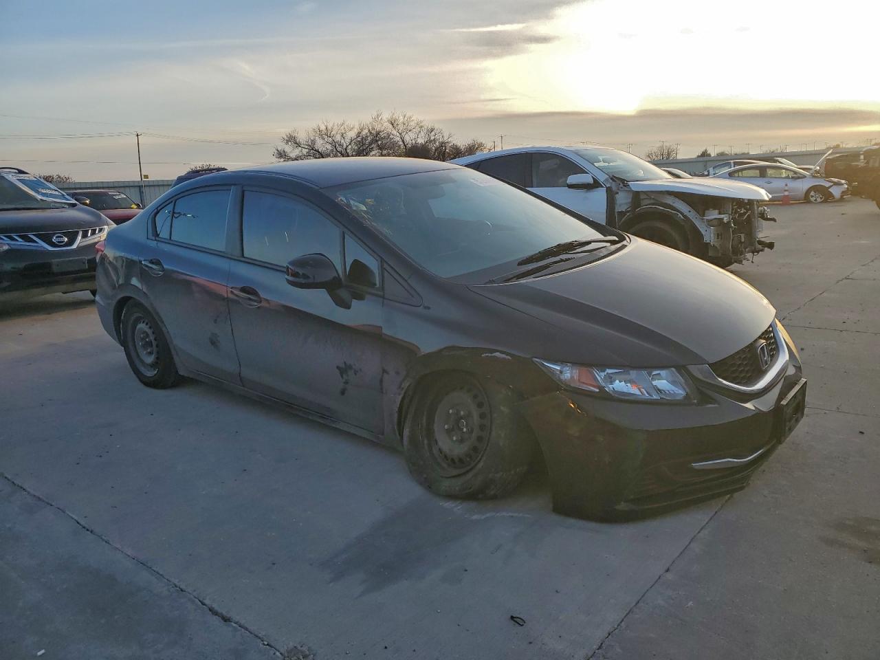 2013 HONDA CIVIC LX photo 4