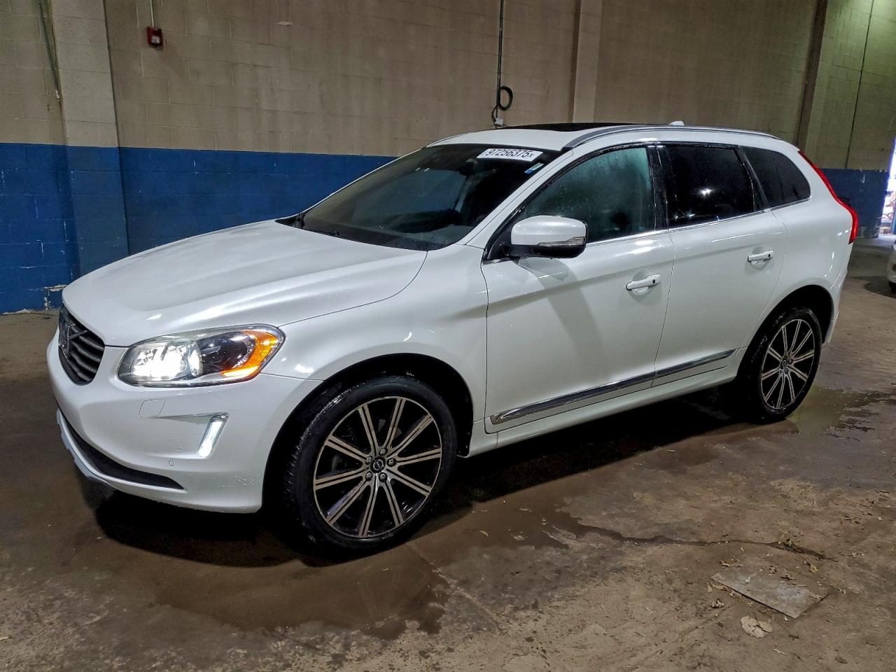 2016 VOLVO XC60