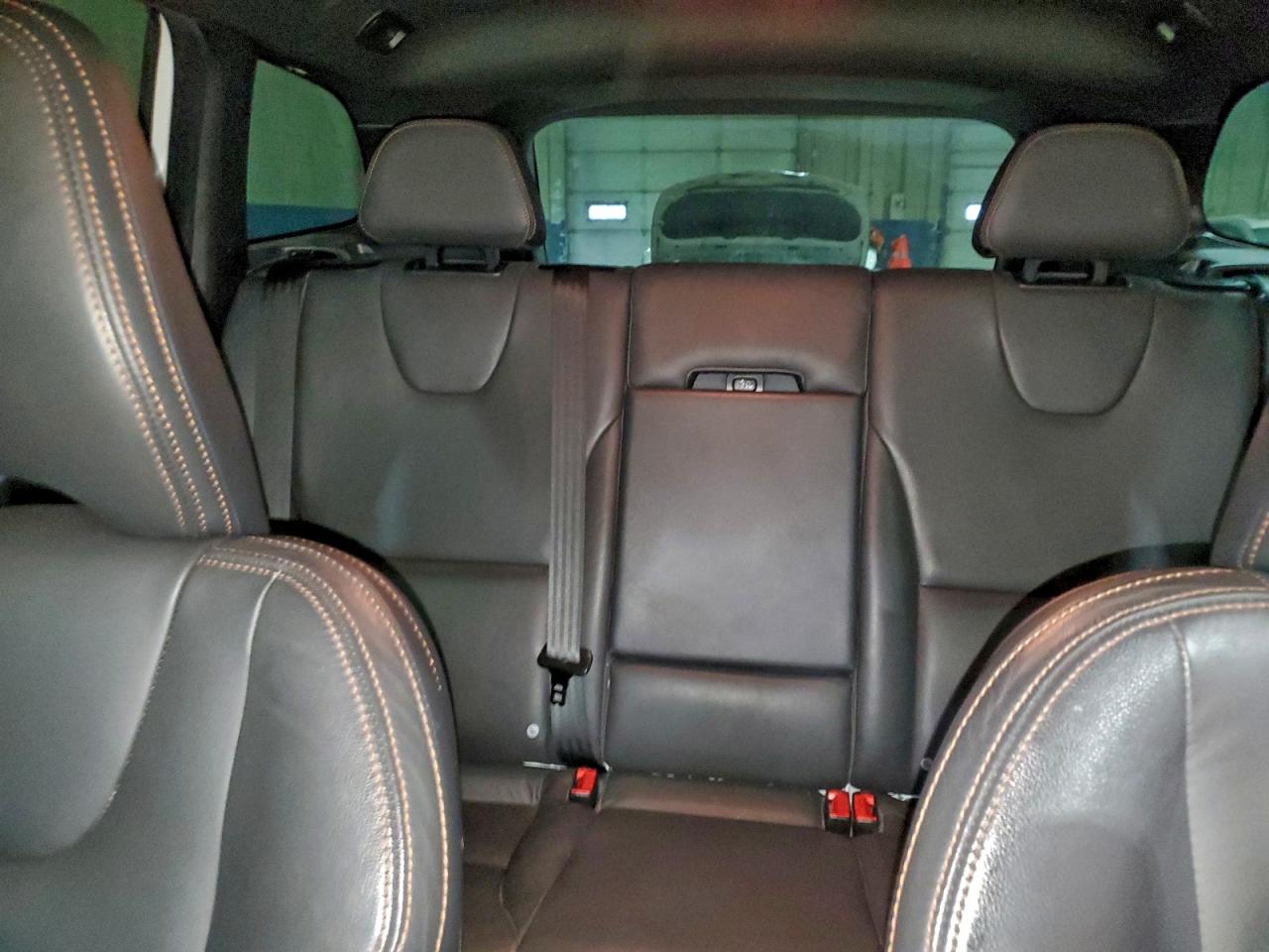 2016 VOLVO XC60 T5 PLATINUM photo 28