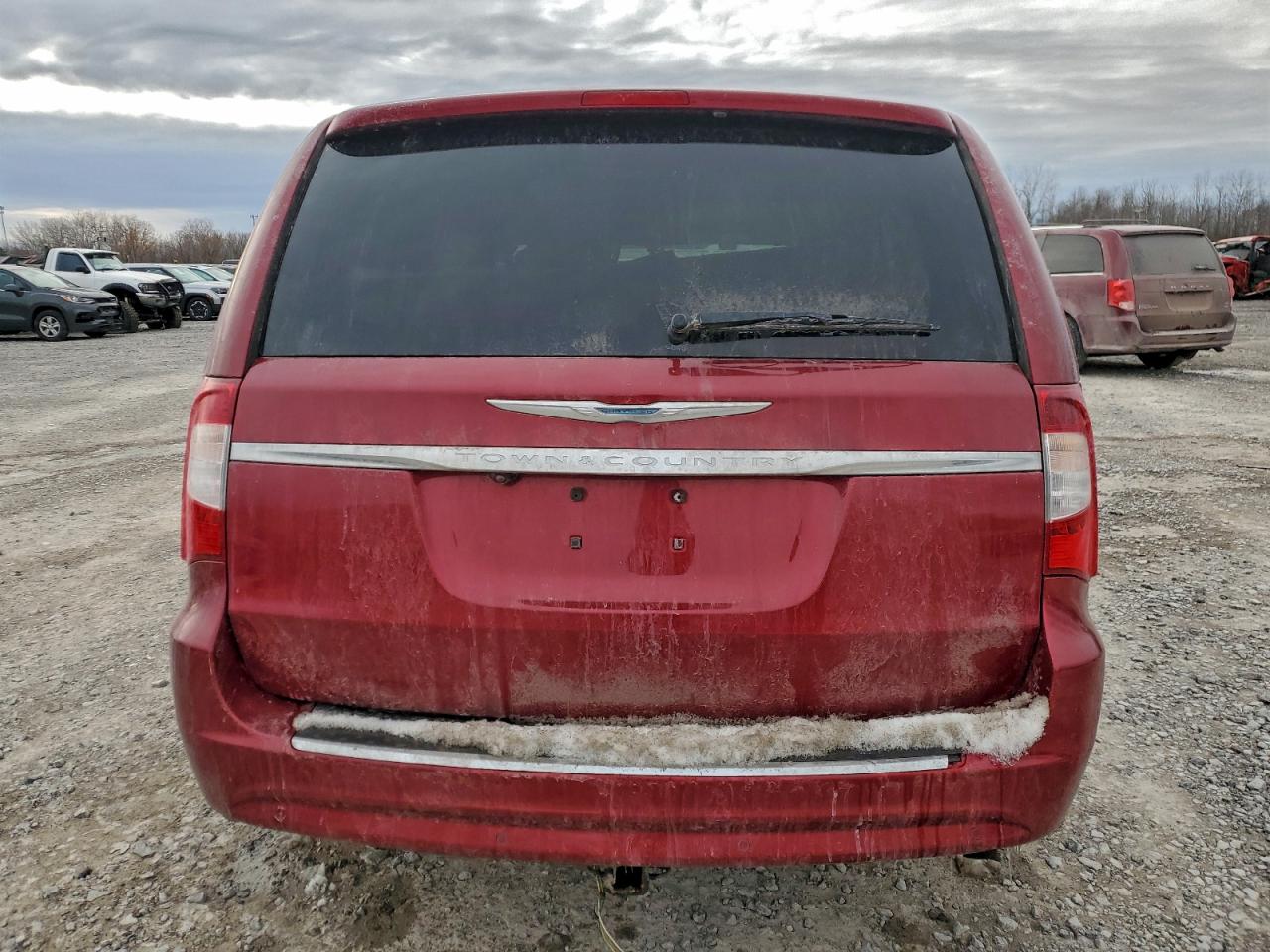 2013 CHRYSLER TOWN & COUNTRY TOURING L photo 11