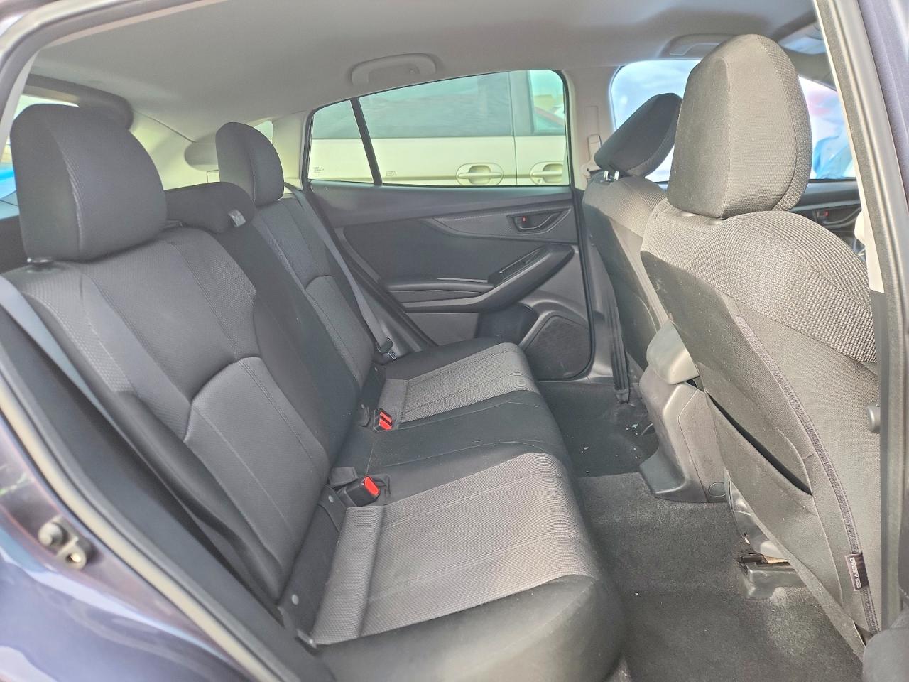 2017 SUBARU IMPREZA photo 10
