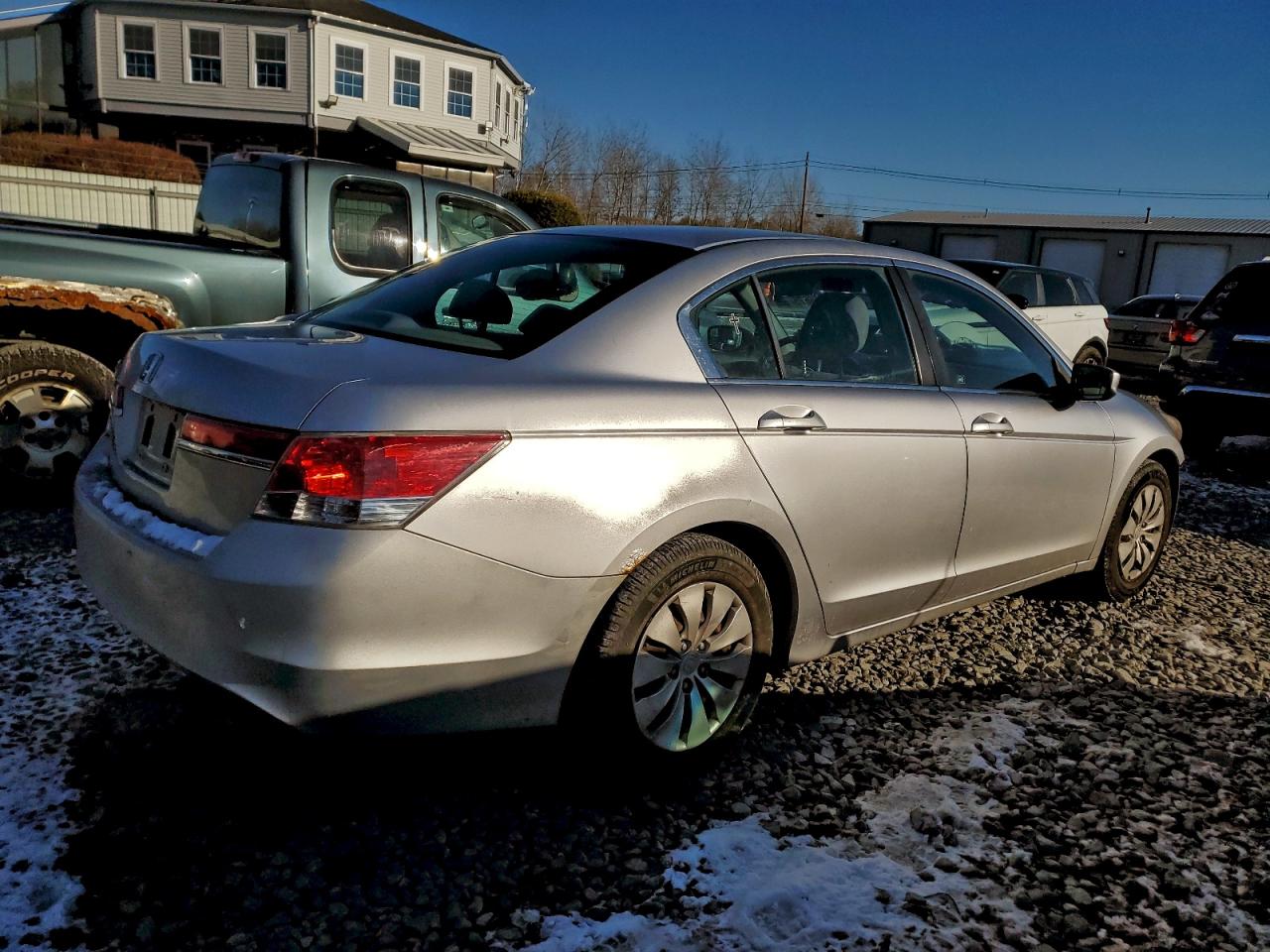 2011 HONDA ACCORD LX photo 3