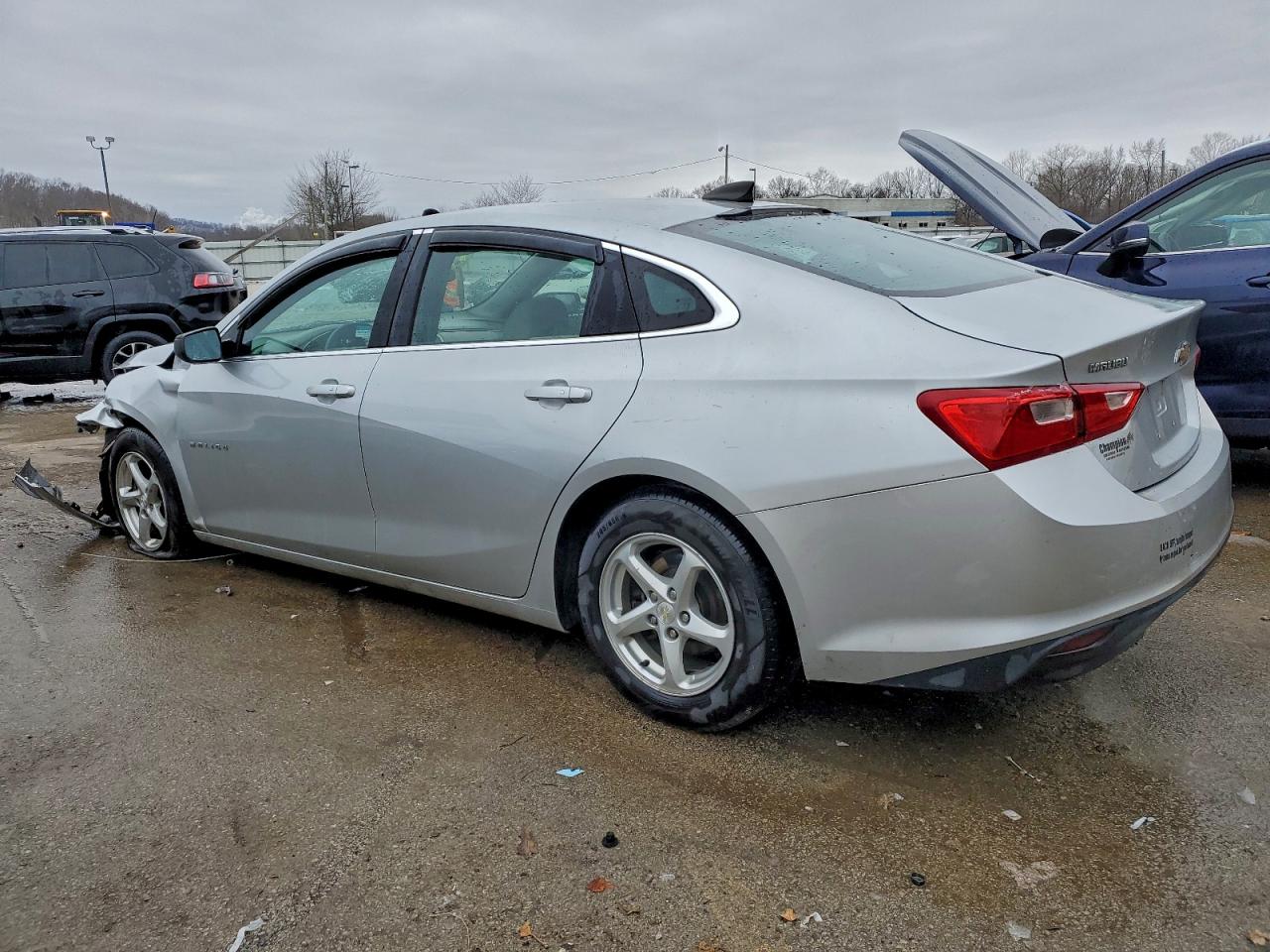 2017 CHEVROLET MALIBU LS photo 3