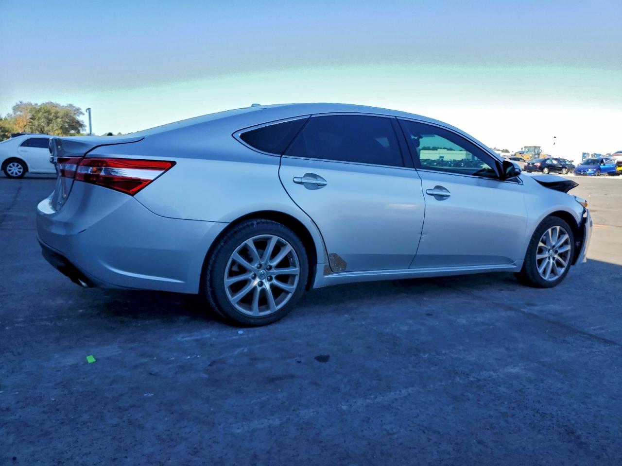 2013 TOYOTA AVALON BASE photo 3