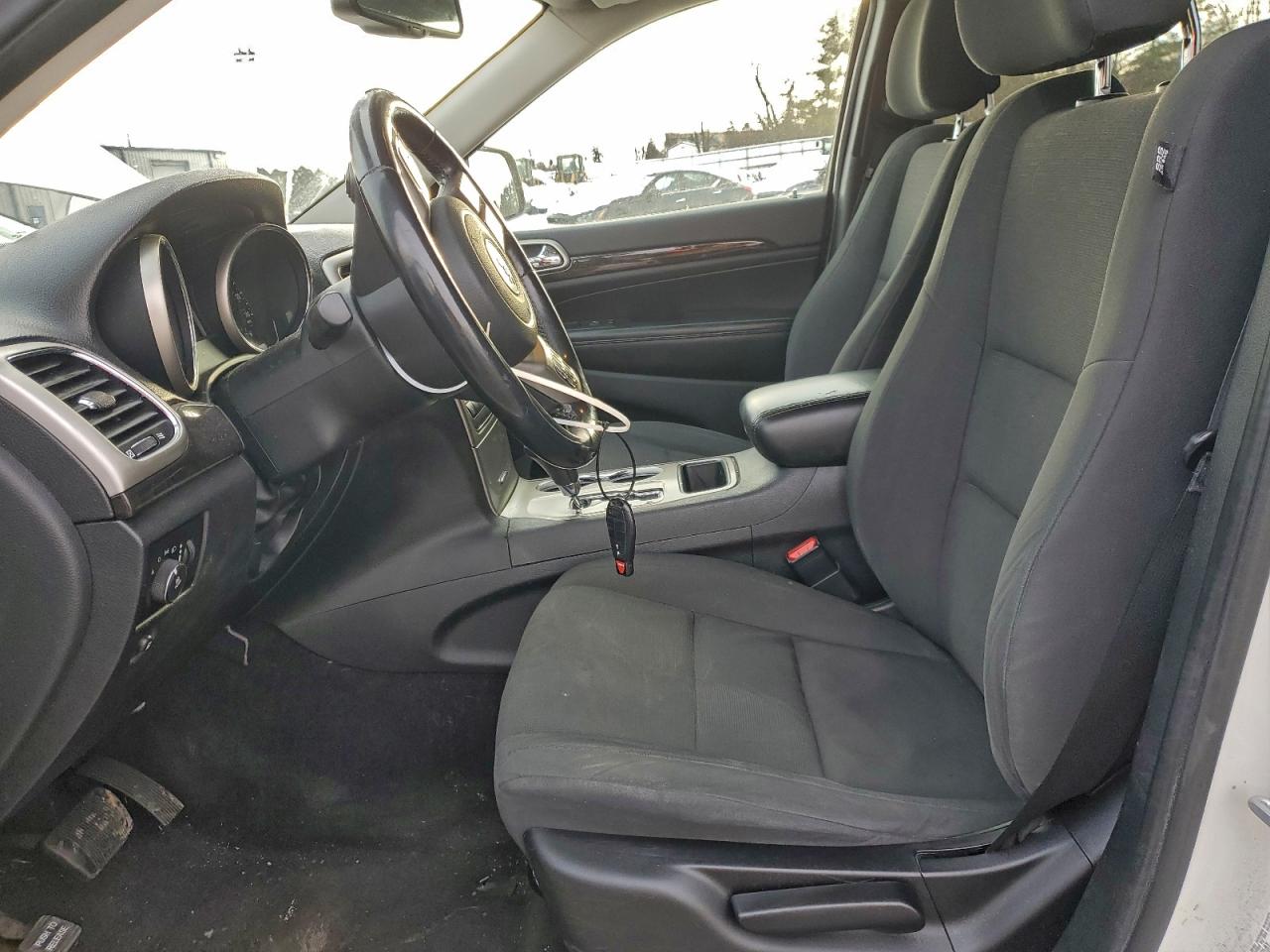 2012 JEEP GRAND CHEROKEE LAREDO photo 7