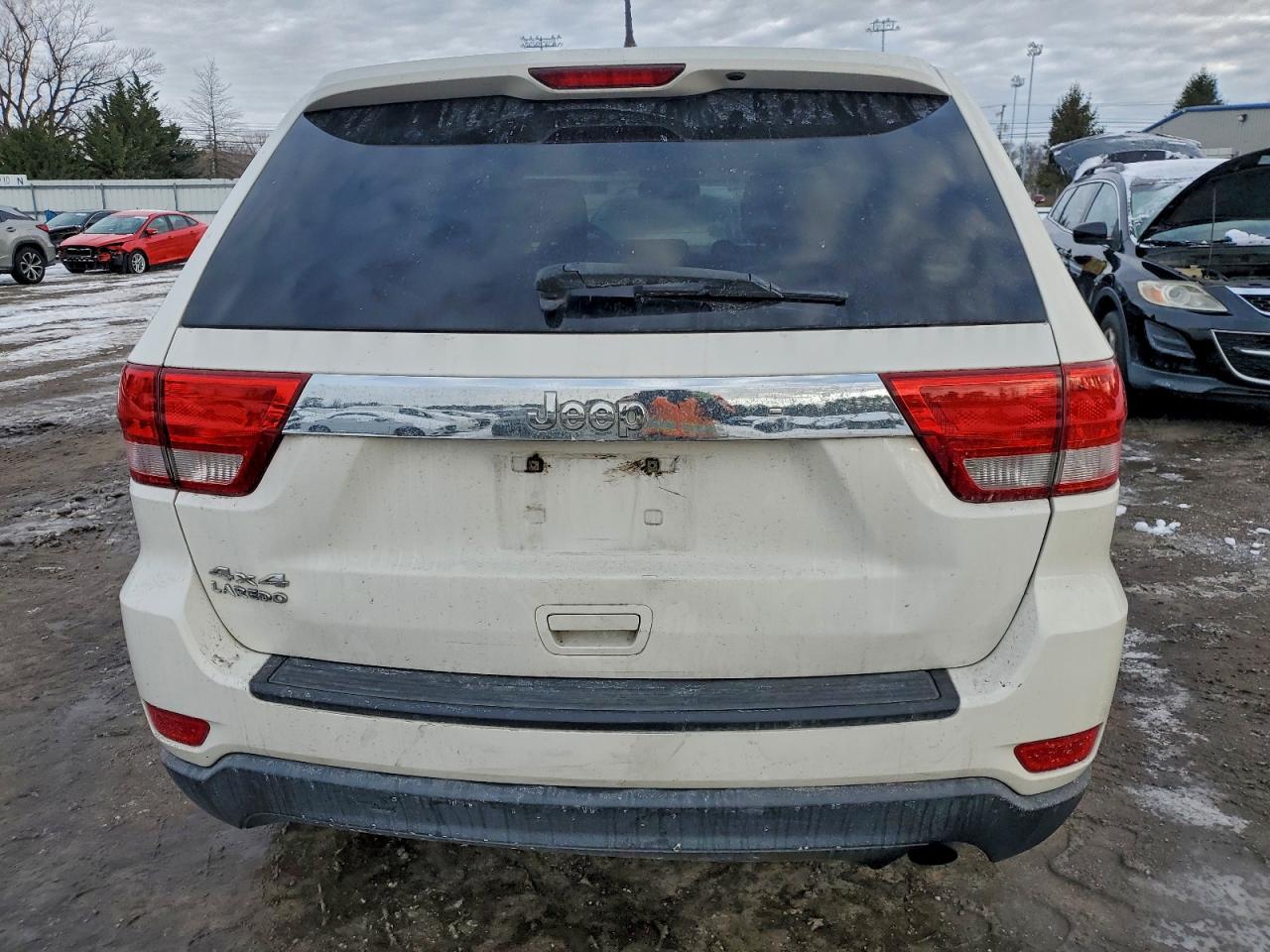 2012 JEEP GRAND CHEROKEE LAREDO photo 6
