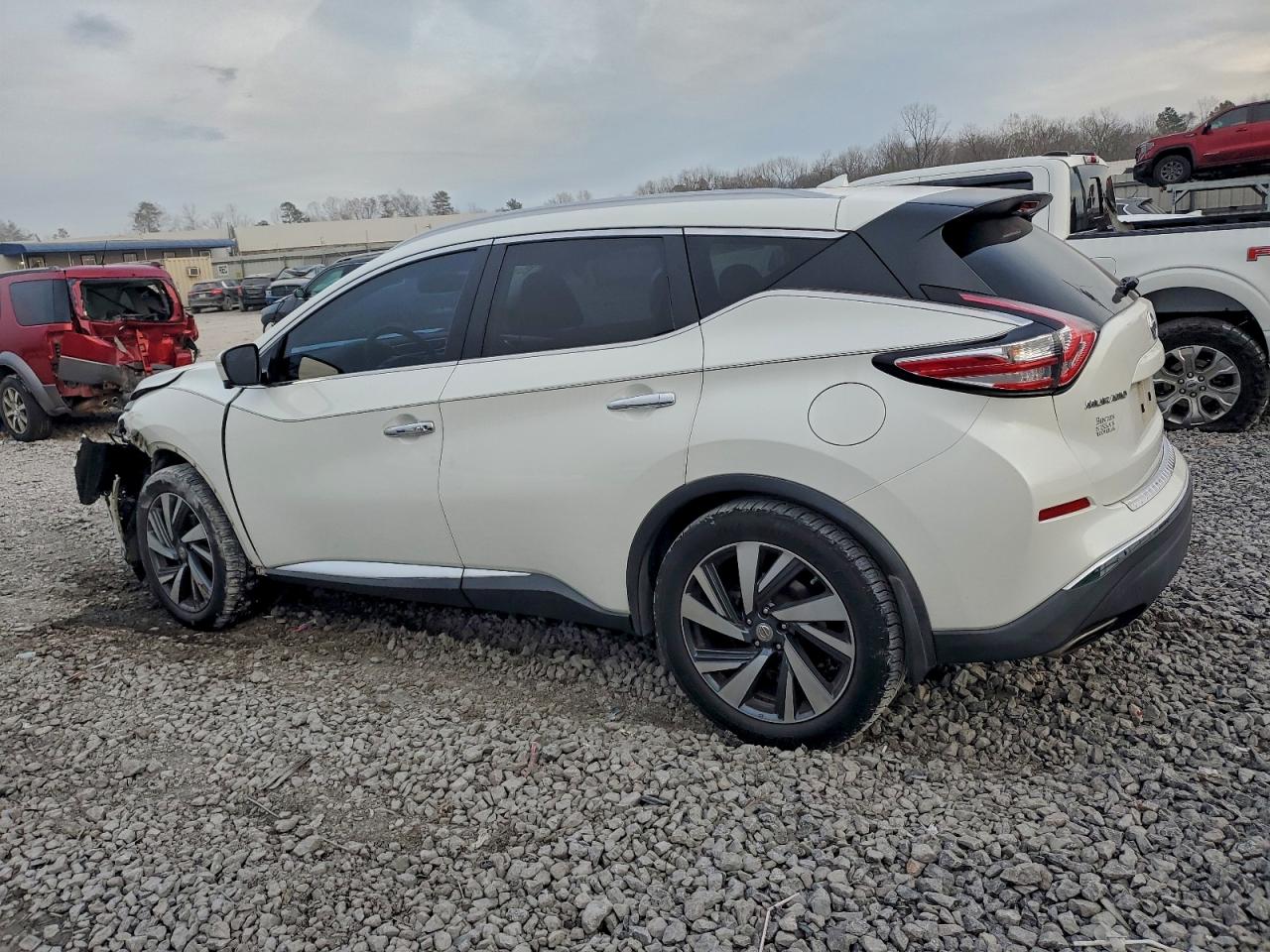 2015 NISSAN MURANO S photo 2