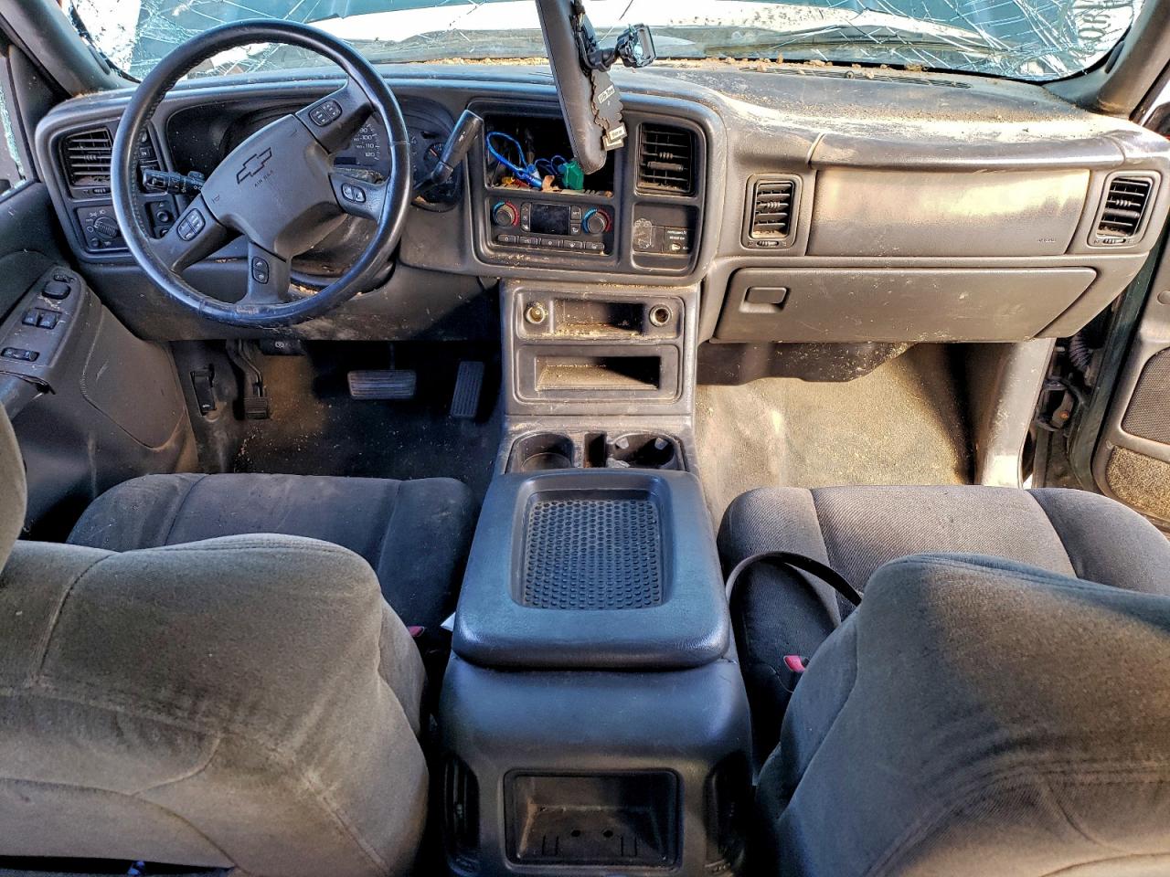 2004 CHEVROLET SILVERADO K1500 photo 8