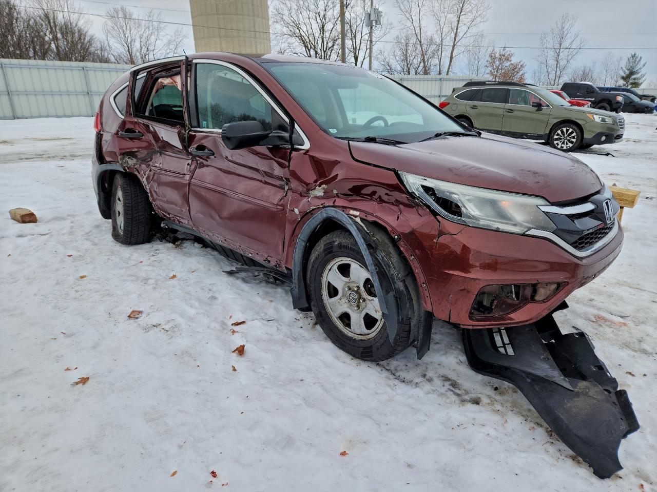 2015 HONDA CR-V LX photo 4