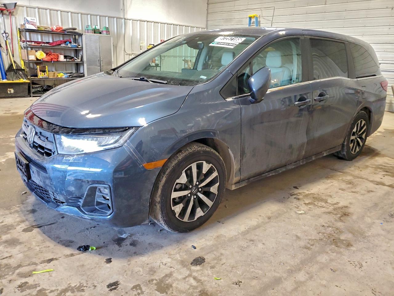 2025 HONDA ODYSSEY EXL — FRONT END damage — photo 1