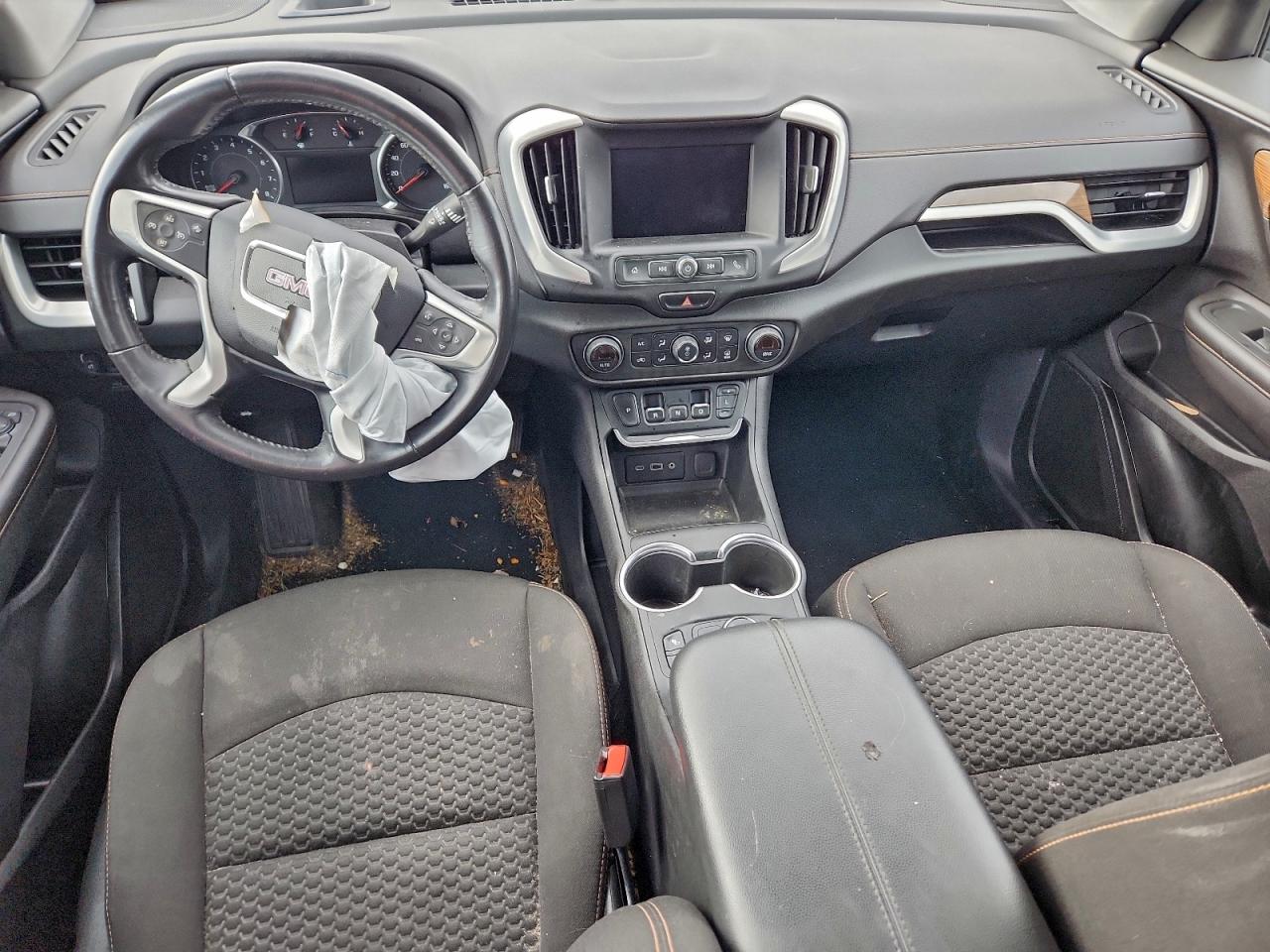 2020 GMC TERRAIN SLE photo 8
