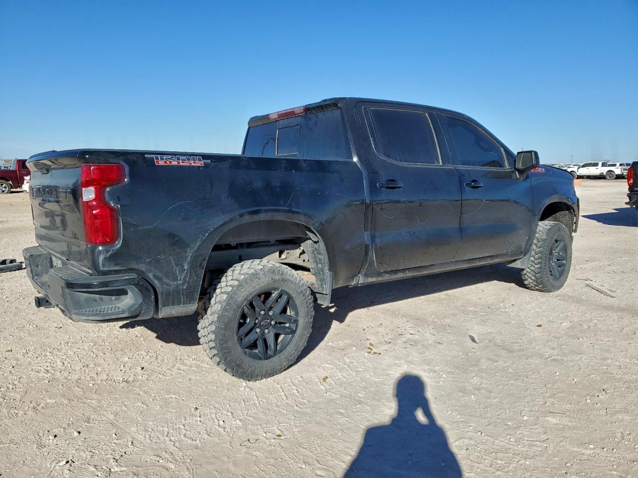 2021 CHEVROLET SILVERADO K1500 LT TRAIL BOSS photo 3