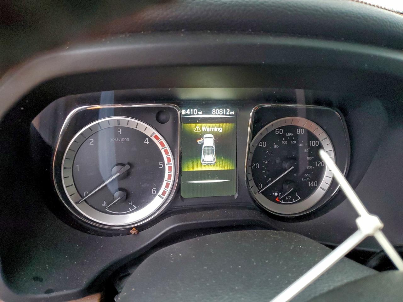 2016 NISSAN TITAN XD SL photo 9