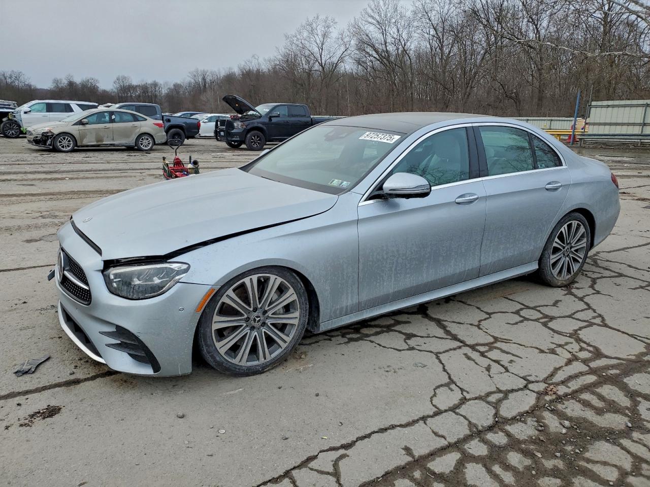2022 MERCEDES-BENZ E