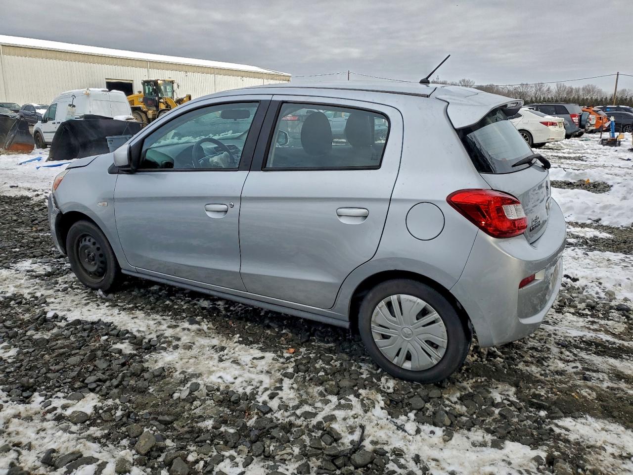 2017 MITSUBISHI MIRAGE ES photo 3