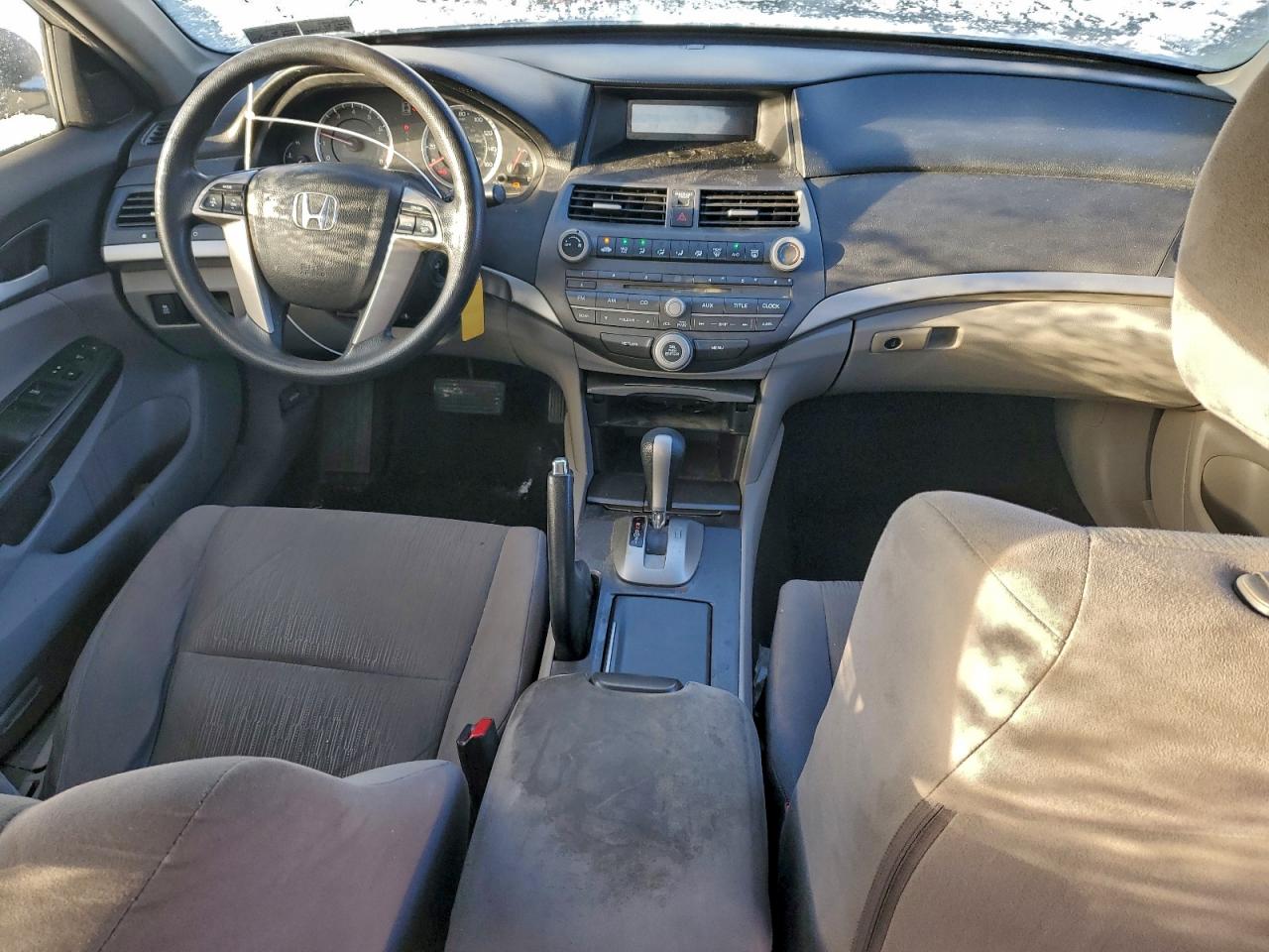 2012 HONDA ACCORD LX photo 15