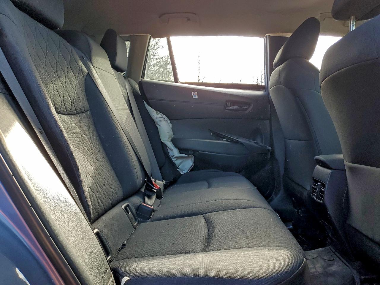 2022 TOYOTA COROLLA CROSS LE photo 11