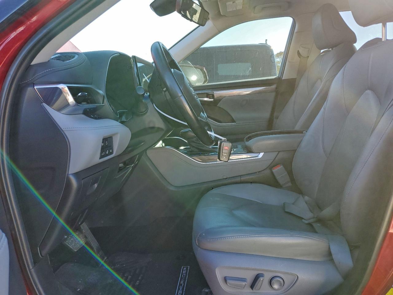 2022 TOYOTA HIGHLANDER LIMITED photo 19